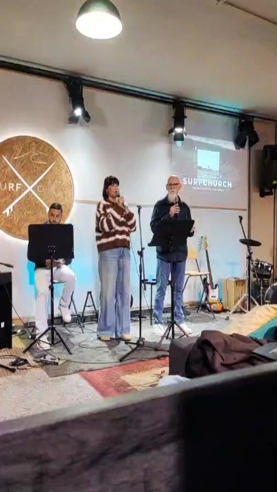 Instagram post from surfchurchporto. This post is in position 0.
